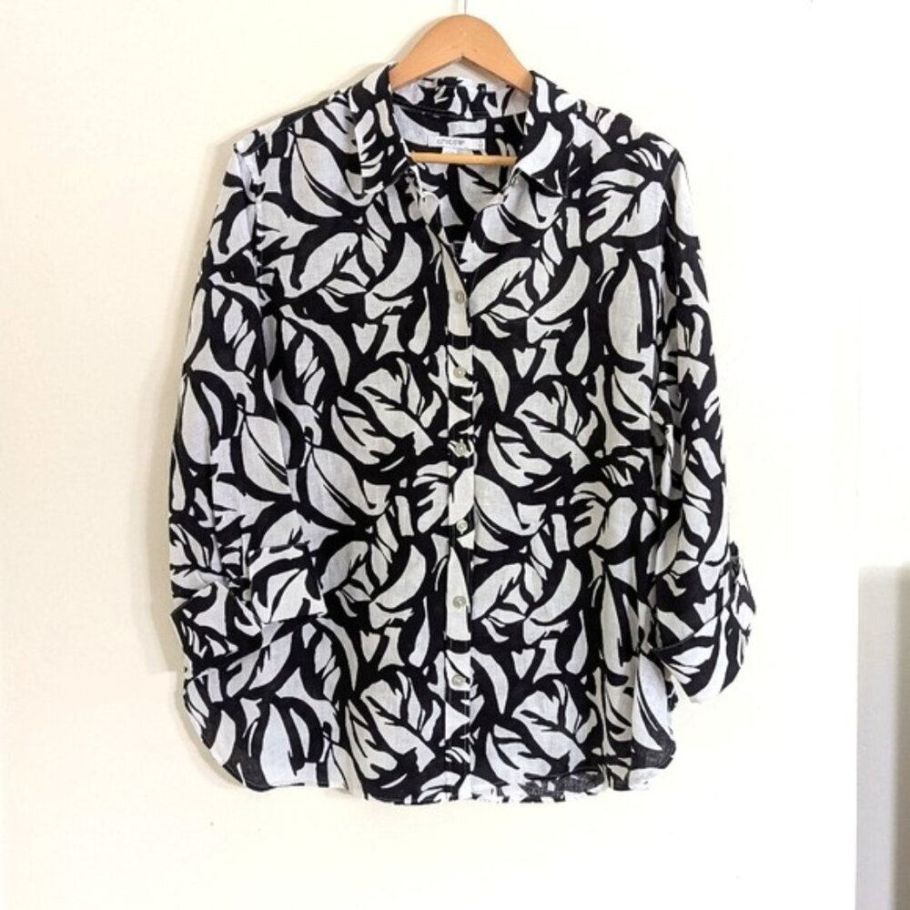 NWOT Chico's Linen No Iron Button Down Black and White Leaf Print Top Size 3